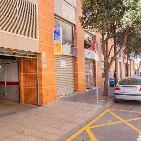 Cubo'S Apartamento Atocha With Optional Parking مالقة المظهر الخارجي الصورة