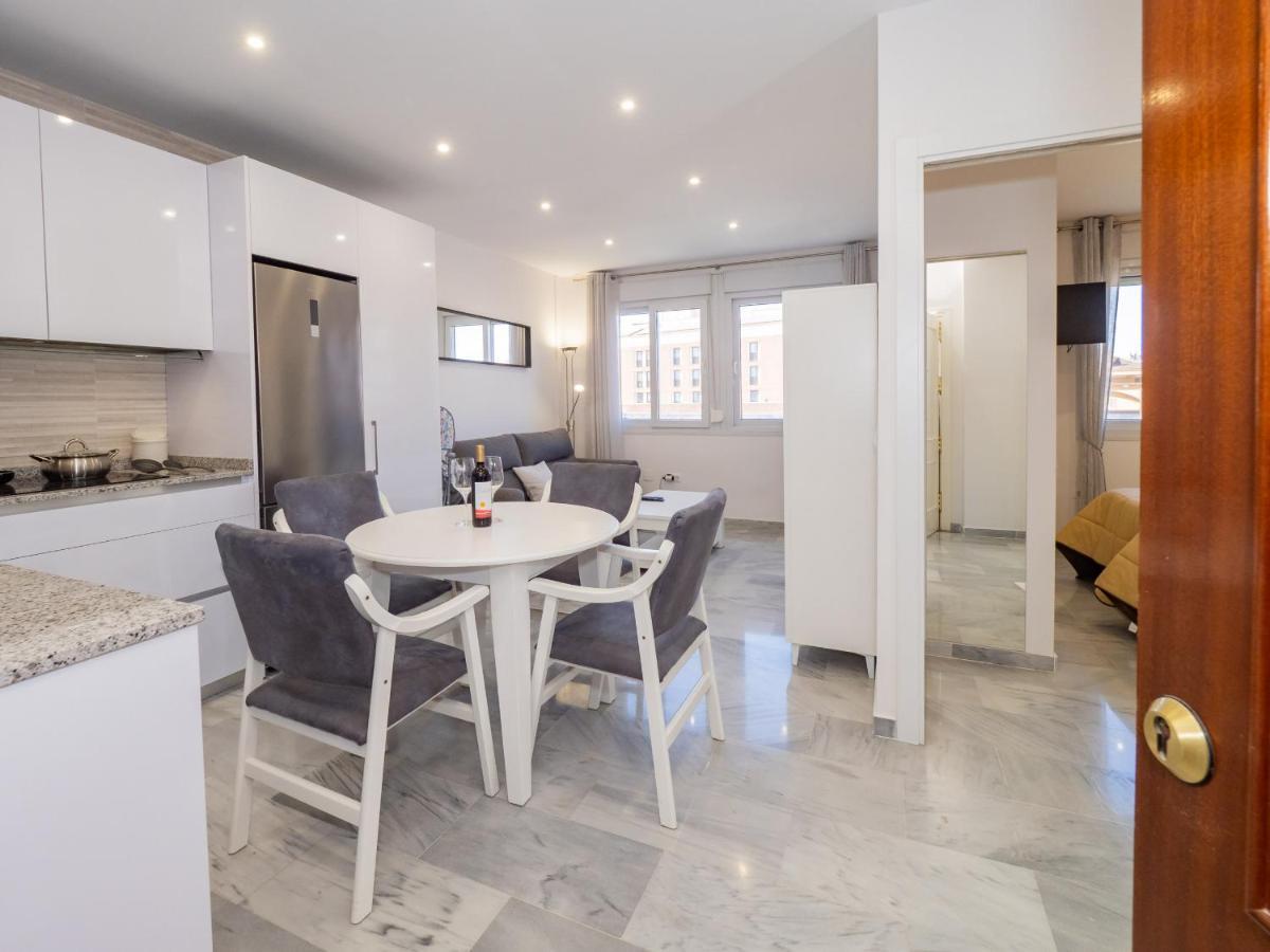 Cubo'S Apartamento Atocha With Optional Parking مالقة المظهر الخارجي الصورة